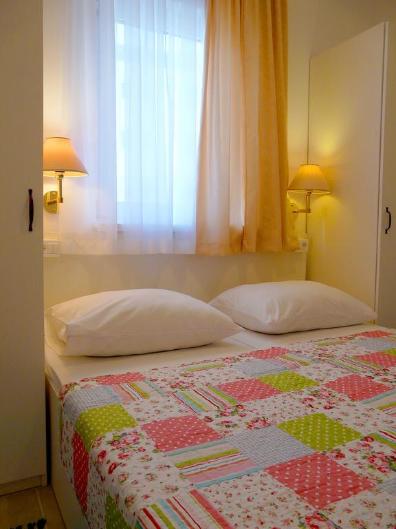Apartment Luna Дрвеник Номер фото